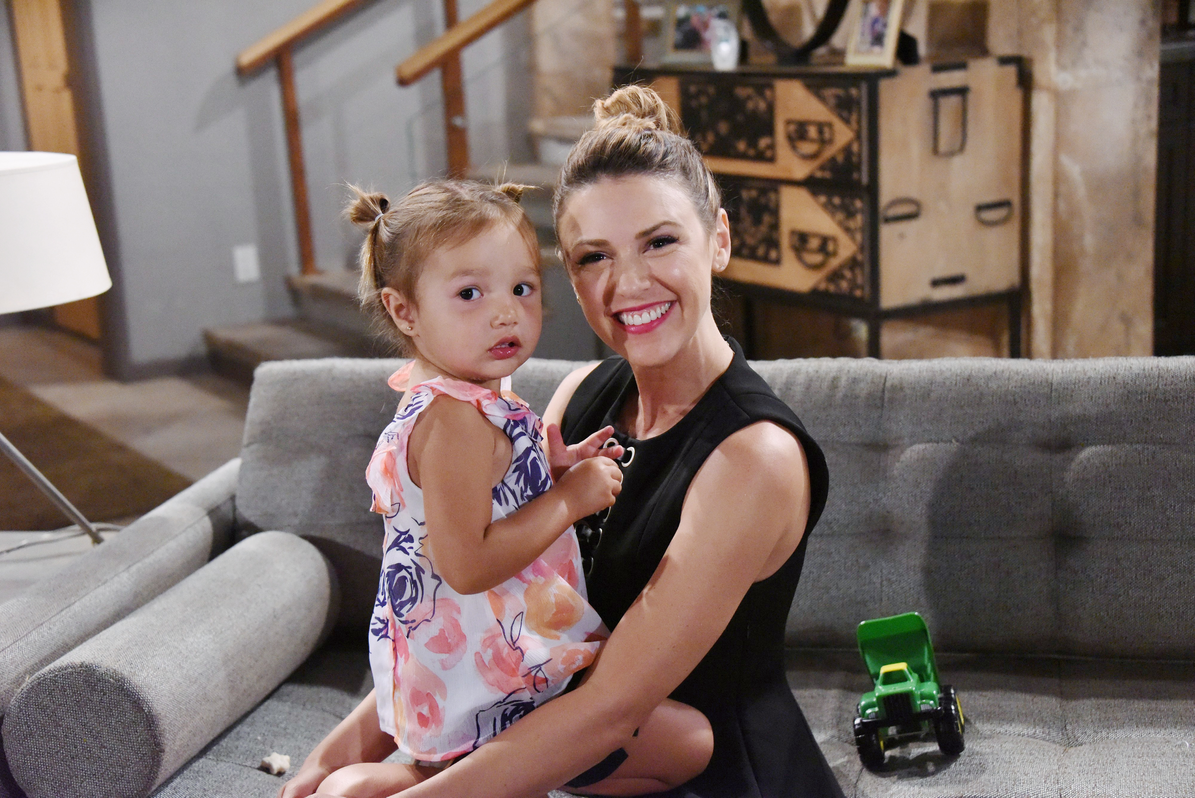 Elizabeth Hendrickson, Cali May Kinder