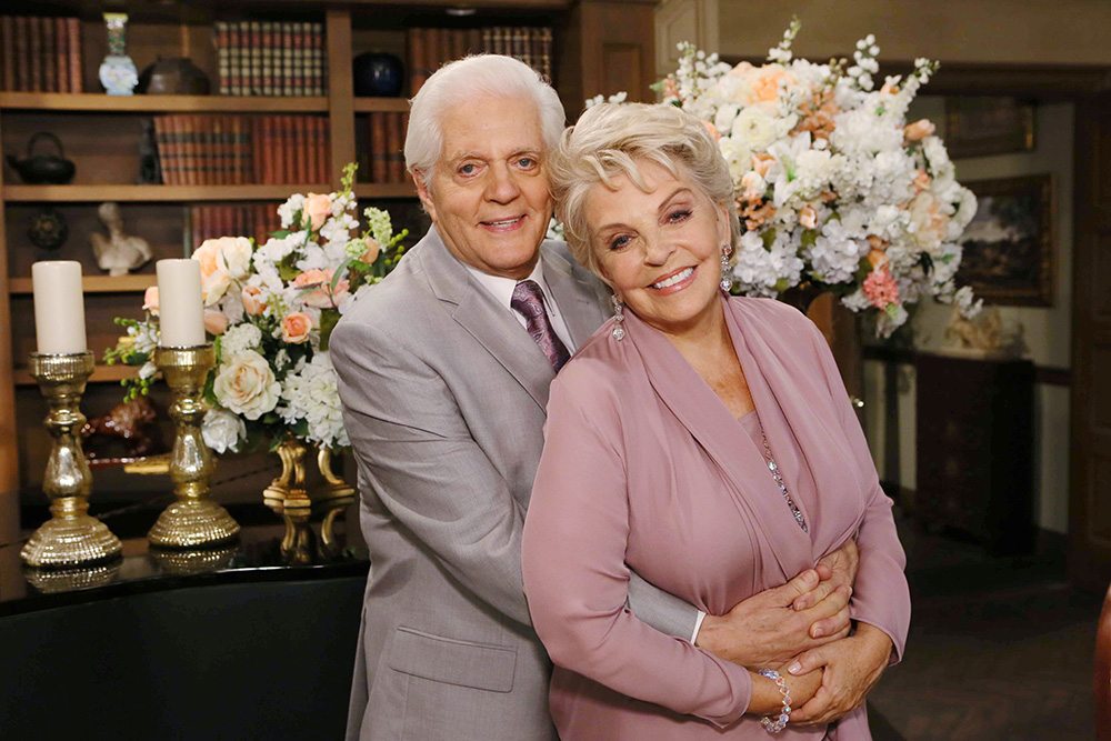 "Days of our Lives" Set Wedding
