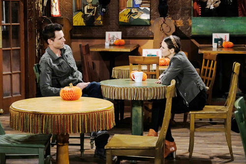 Elizabeth Hendrickson, Jason Thompson "The Young and the Restless" Set CBS television City Los Angeles 09/22/16 © ChrisD/jpistudios.com 310-657-9661 Episode # 11045 U.S. Airdate 11/03/16