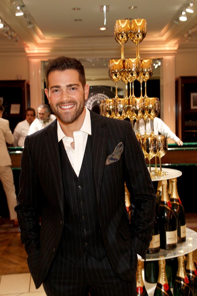 Brooks Brothers Hosts "Le Casino" Night to Benefit UCLA Jonsson Cancer Center Foundation
