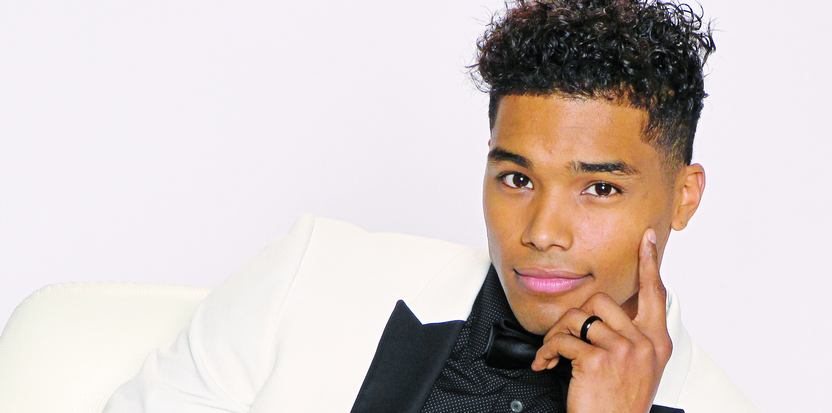 "The Bold and the Beautiful" Set Wedding