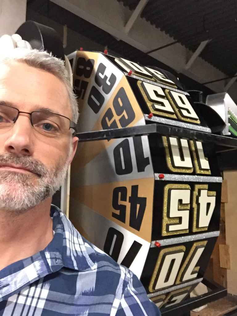 A little #backstage fun at #CBS ! That thing is heavy! #PriceIsRight