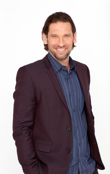 ROGER HOWARTH