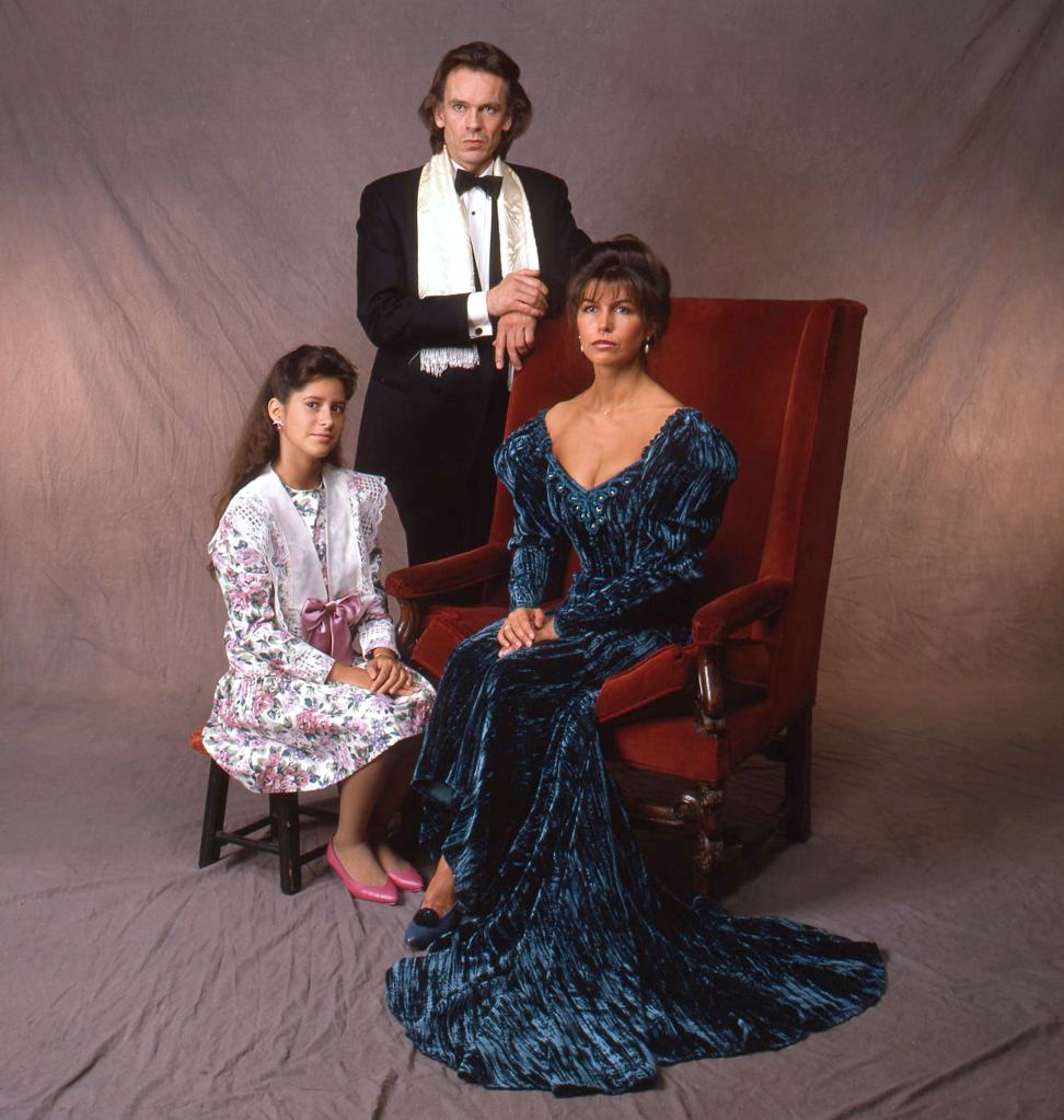 KIMBERLY MCCULLOUGH, ANDERS HOVE, FINOLA HUGHES