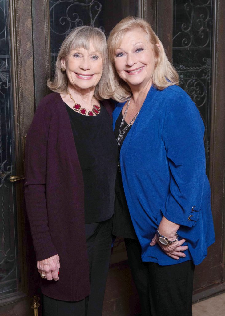 "The Young and the Restless" Set