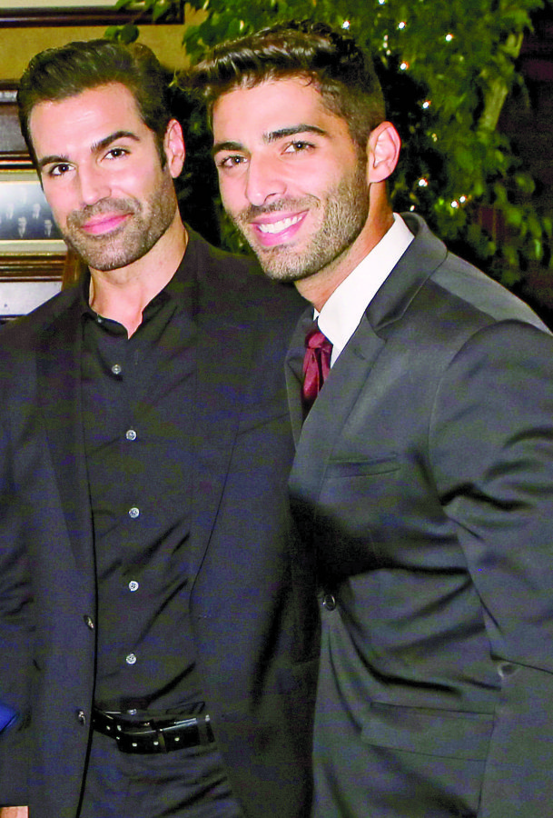 "The Young and the Restless" Set