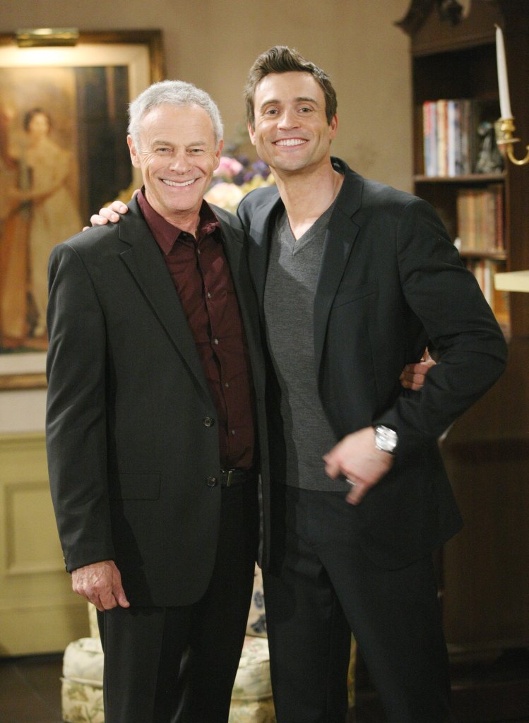 "The Young and the Restless" Set