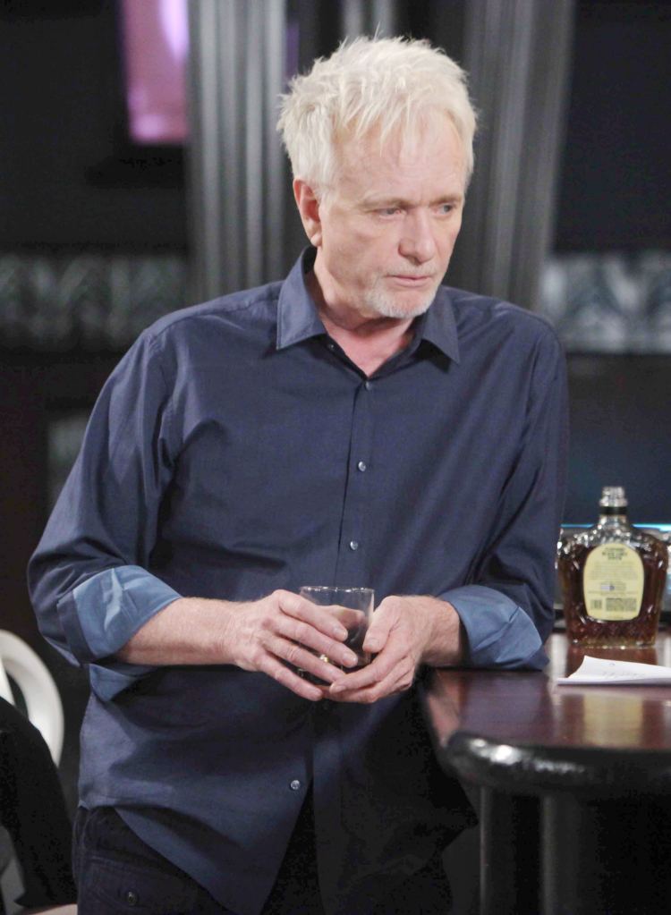 anthony geary as luke spencer on his last episode of general hospital.
