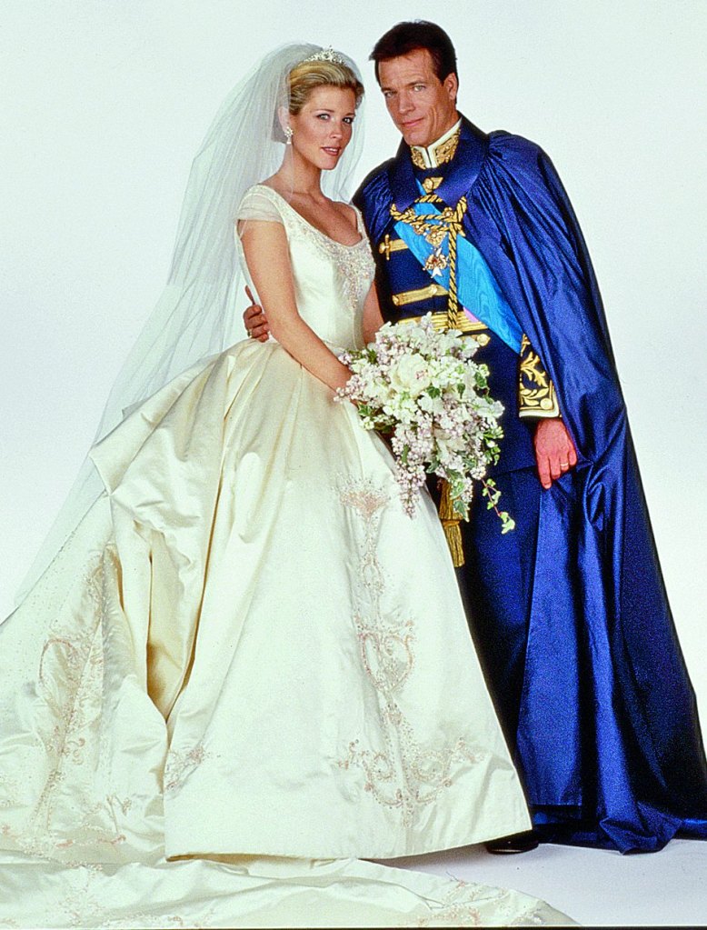 laura wright as cassie on guiding light marrying bradley cole as richard.