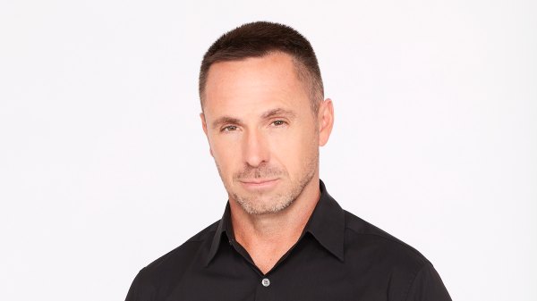 William deVry