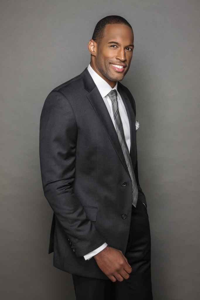 LAWRENCE SAINT-VICTOR 25