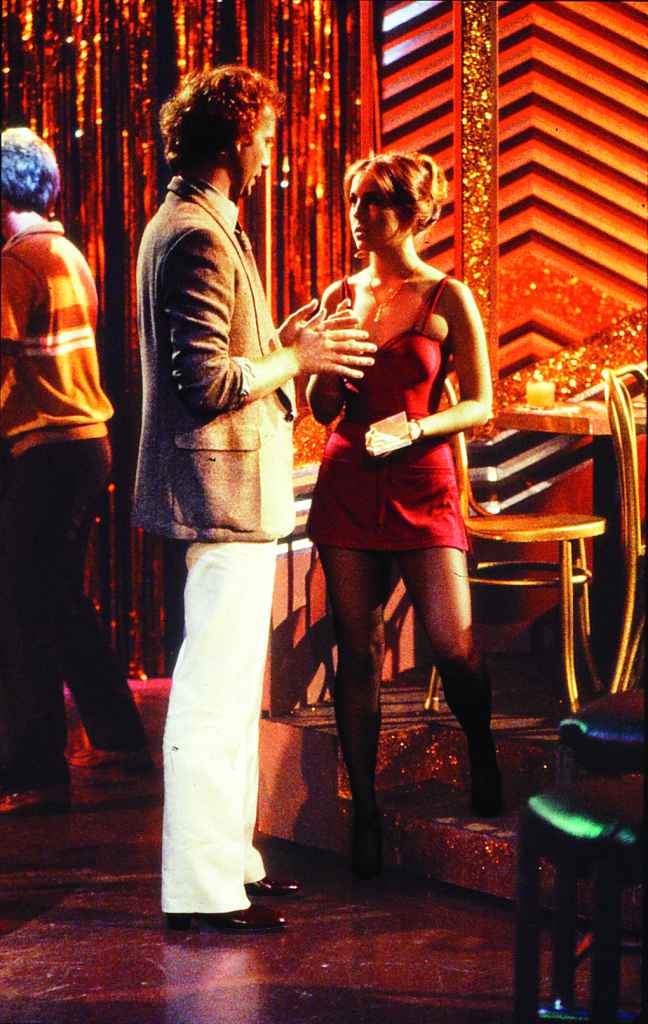 Luke and laura at the disco on general hospital