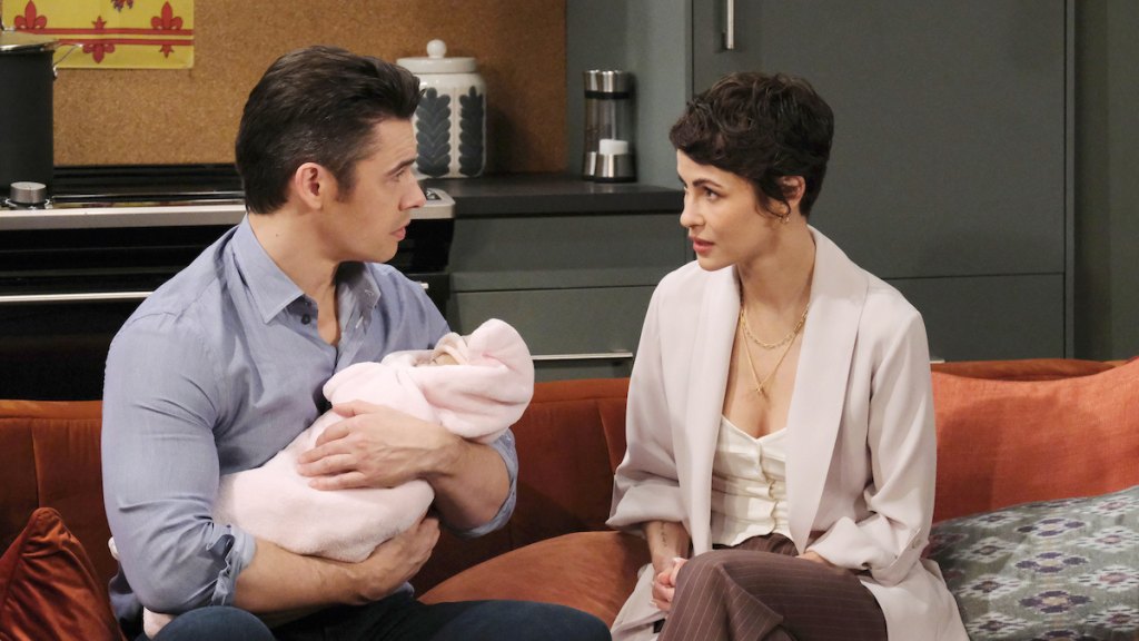 DAYS Xander Victoria Sarah