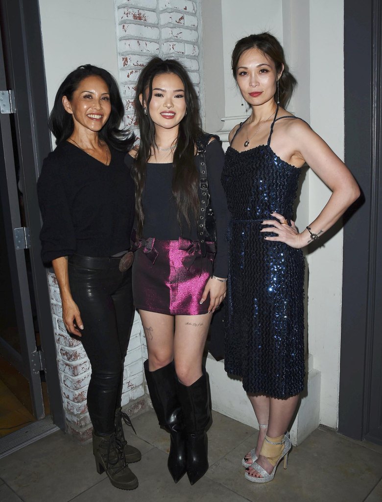 Naomi Matsuda, Lisa Yamada, Romy Park