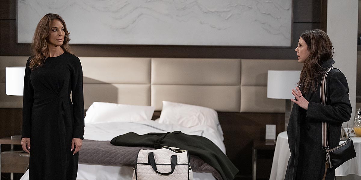 EVA LARUE, KATE MANSI