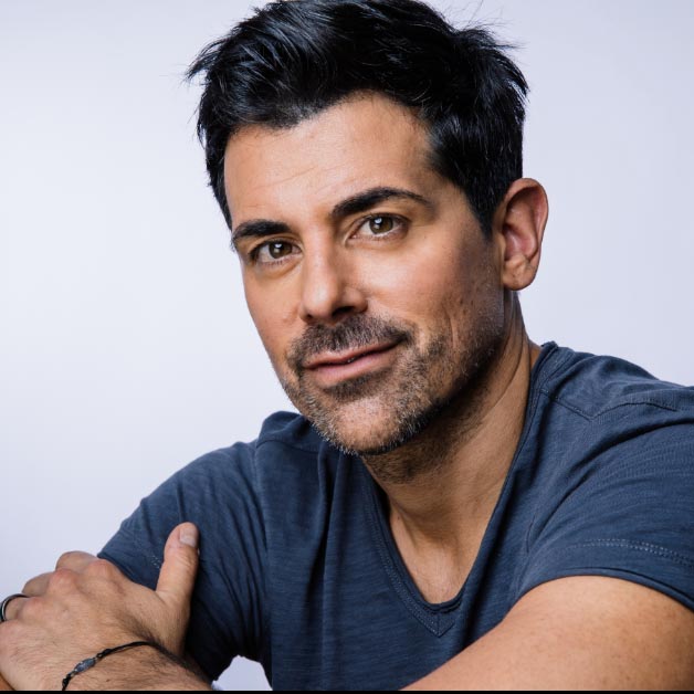 adam huss plays nikolas on general hospital