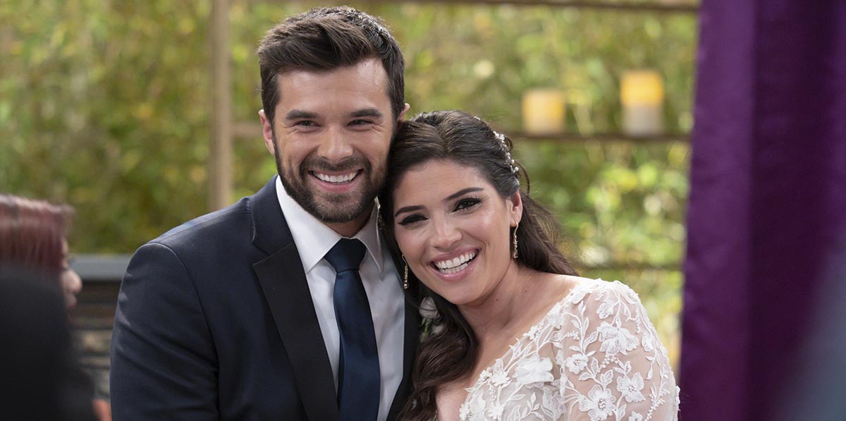 JOSH SWICKARD, AMANDA SETTON