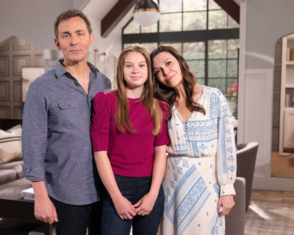 james patrick stewart, finola hughes, scarlett fernandez