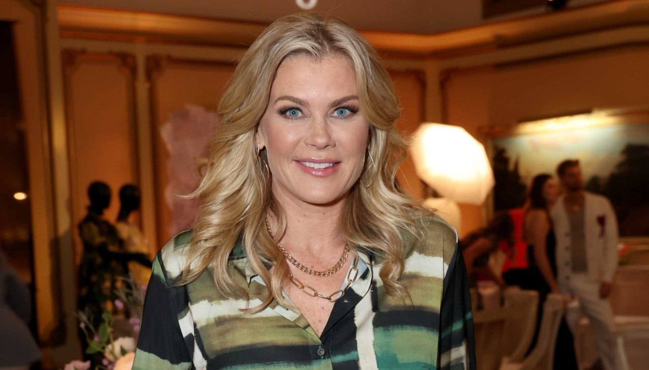Alison Sw Alison Sweeney Returns To Days Of Our Lives As Sami Brady! - Soap Opera ...