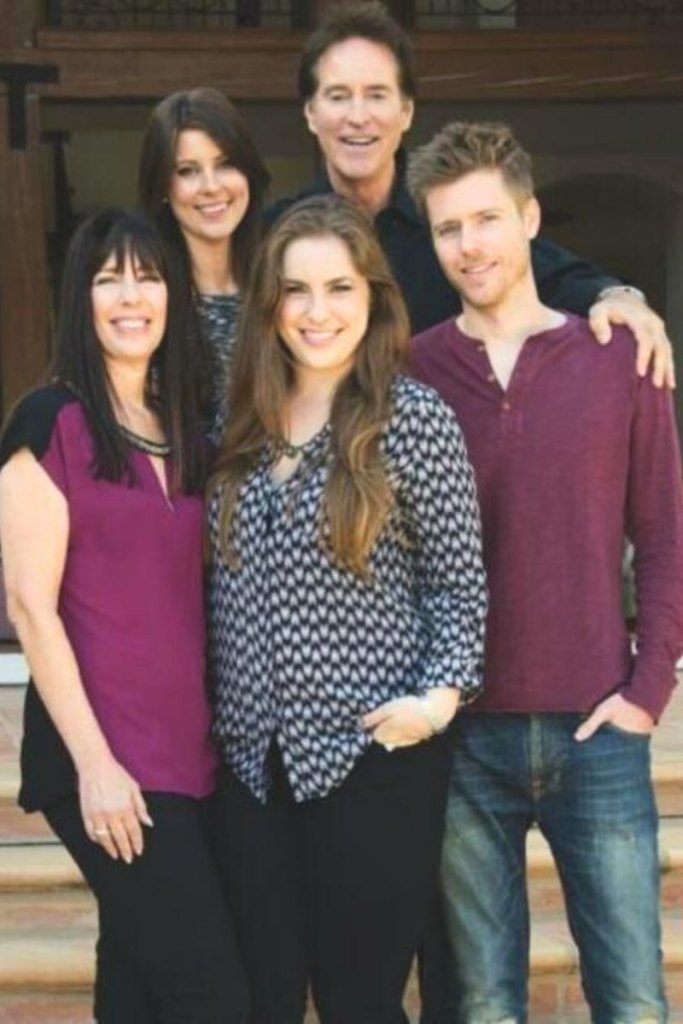 drake hogestyn and family
