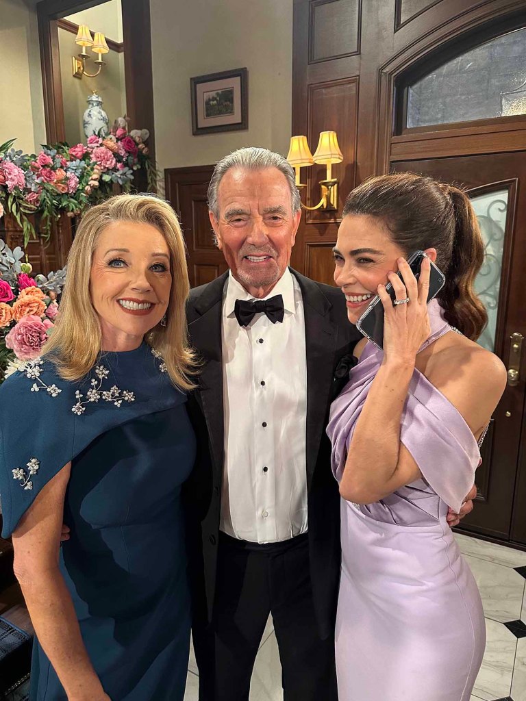 melody thomas scott, eric braeden, amelia heinle