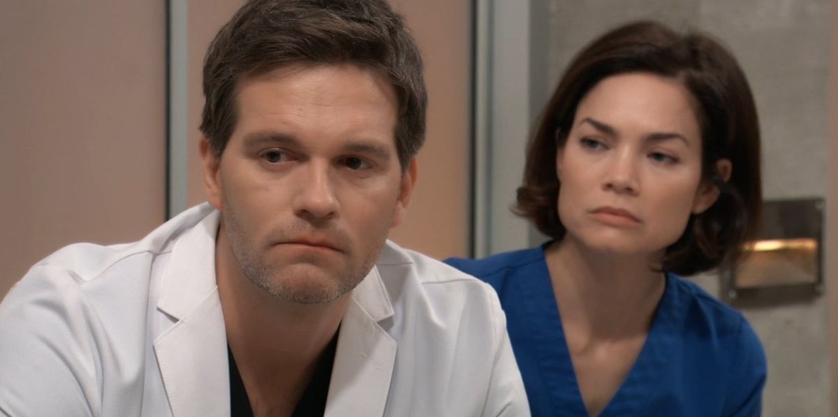 van hansis plays lucas jones, rebecca herbst plays liz, she consoles him on general hospital.