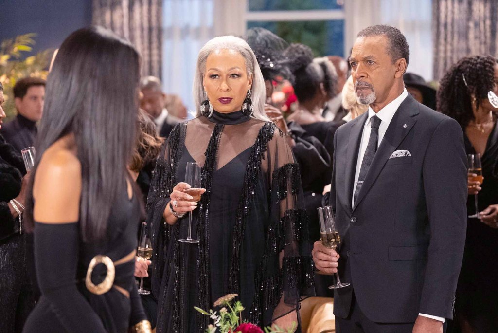 tamara tunie, clifton davis, beyond the gates