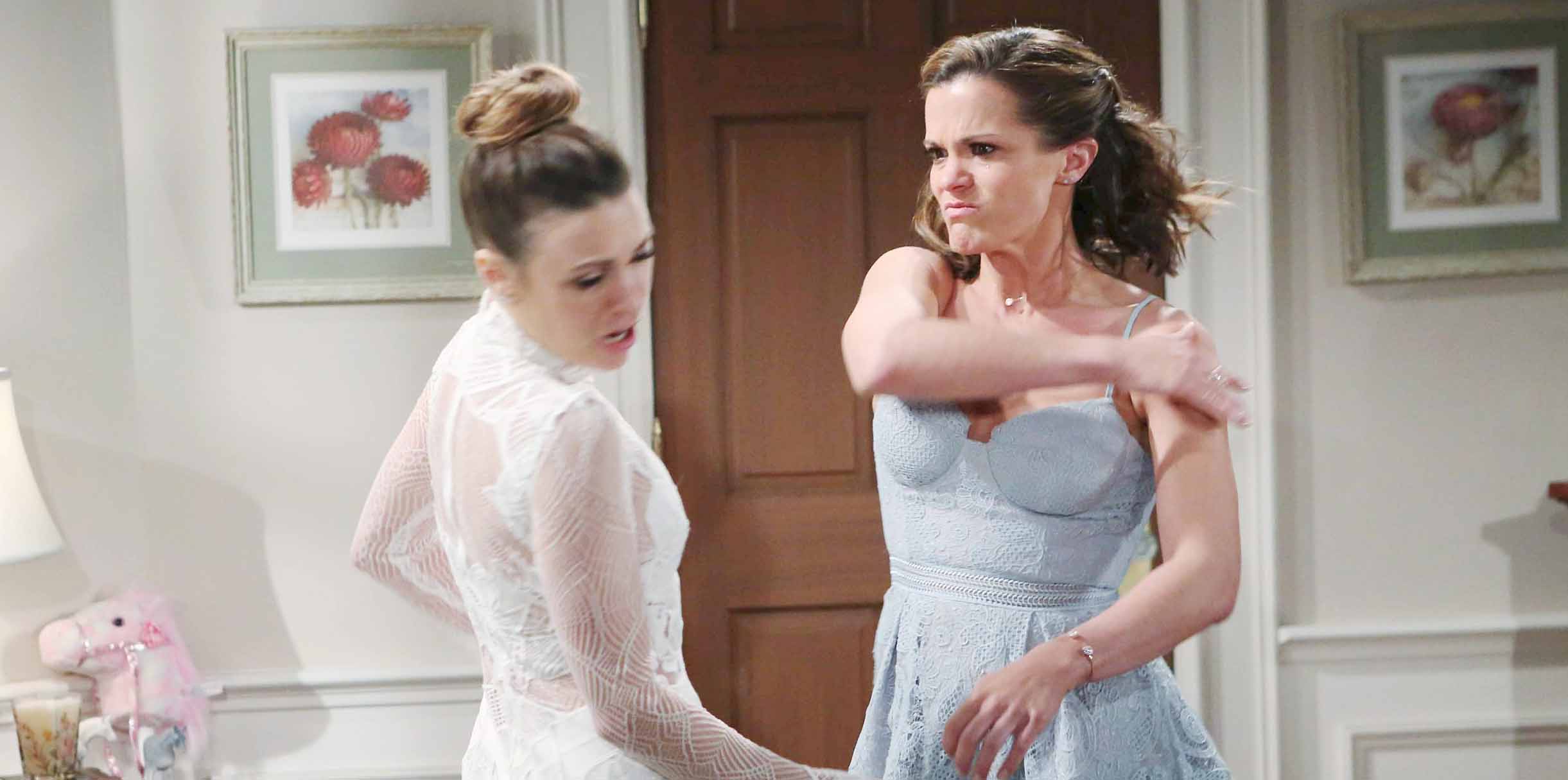 elizabeth hendrickson, melissa claire egan, the young and the restless