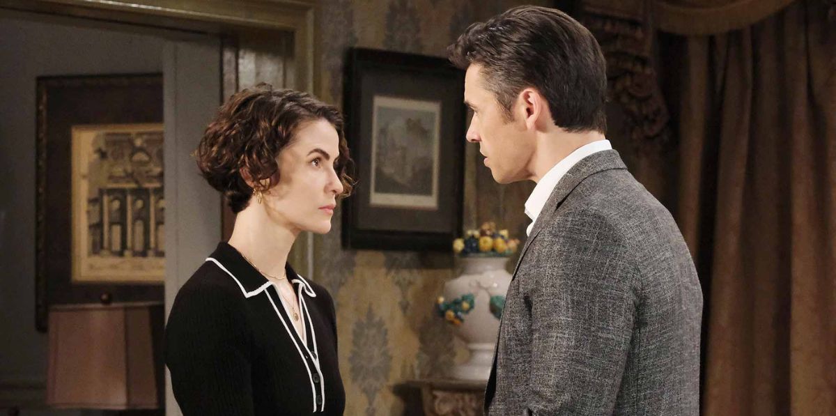 linsey godfrey as sarah holding hands with paul telfer as xander in kiriakis house on days of our lives.