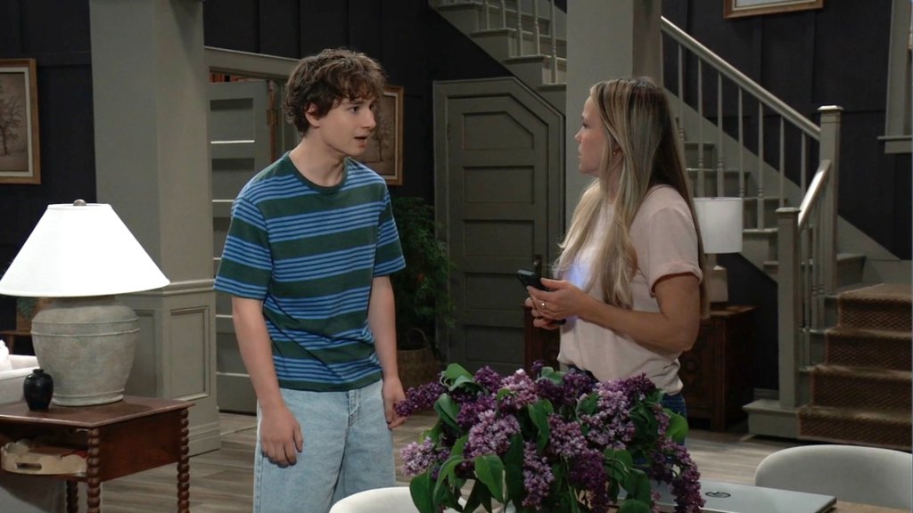 finn carr as rocco upset with alexa havins as lulu on general hospital.