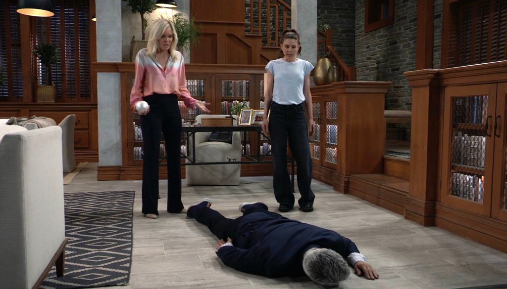 ava and molly looking at ric