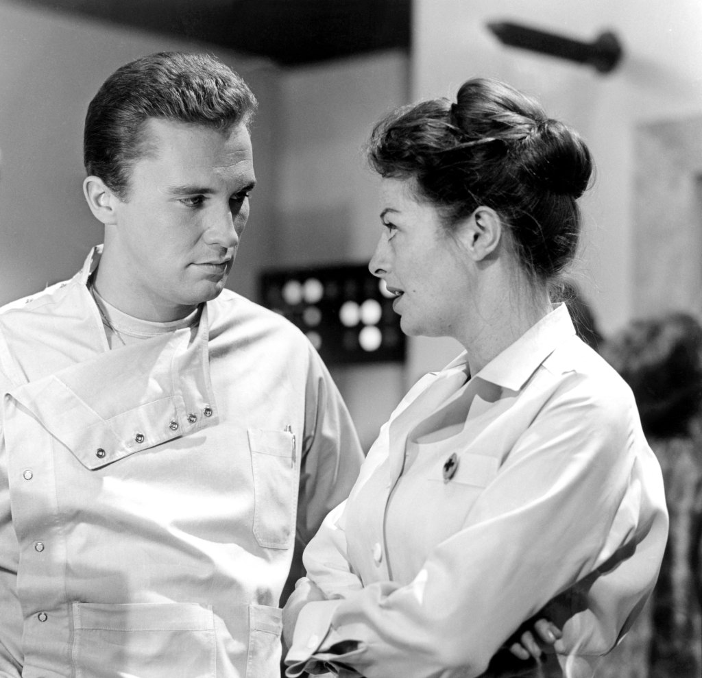 Emily McLaughlin and Roy Thinnes