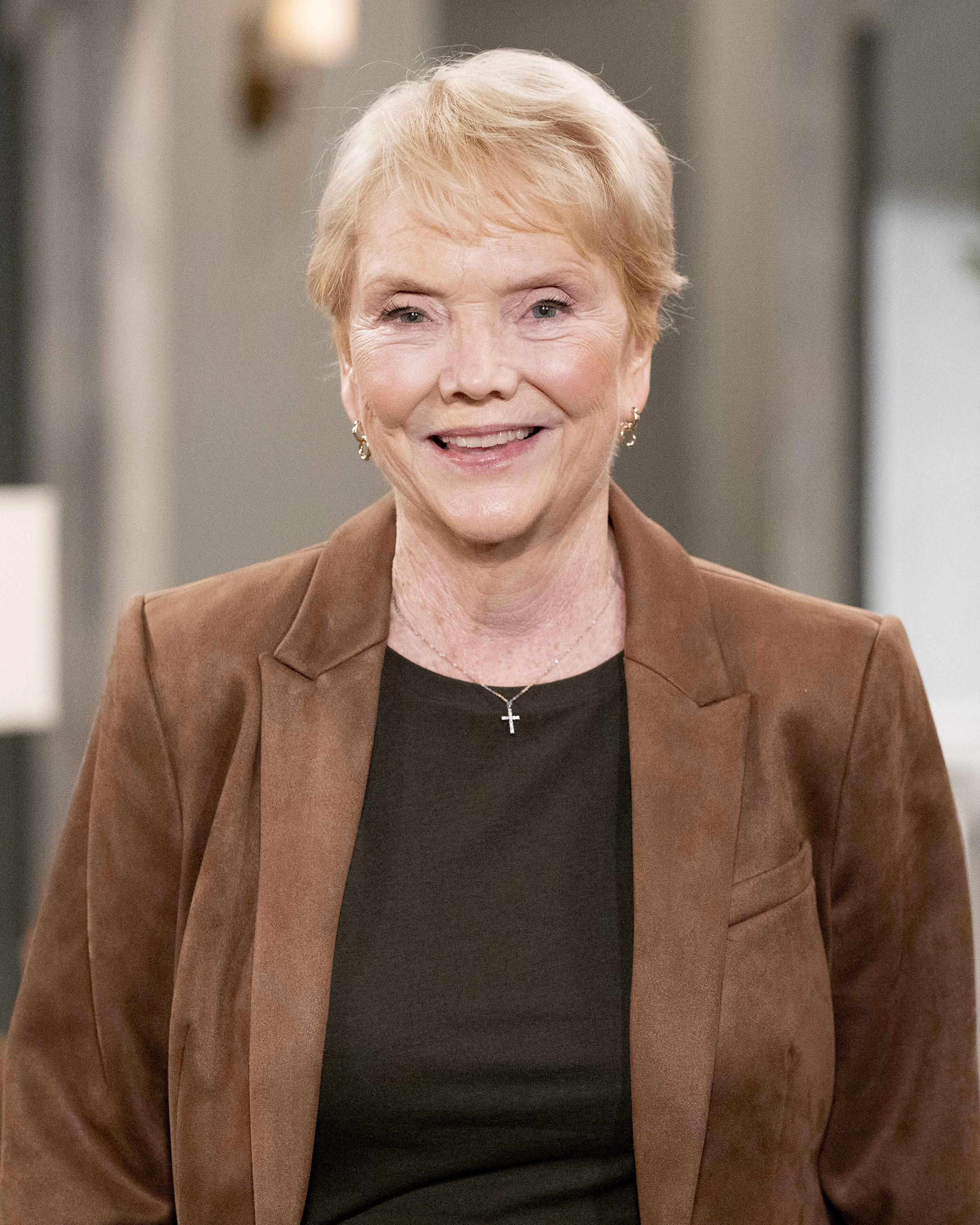 ERIKA SLEZAK