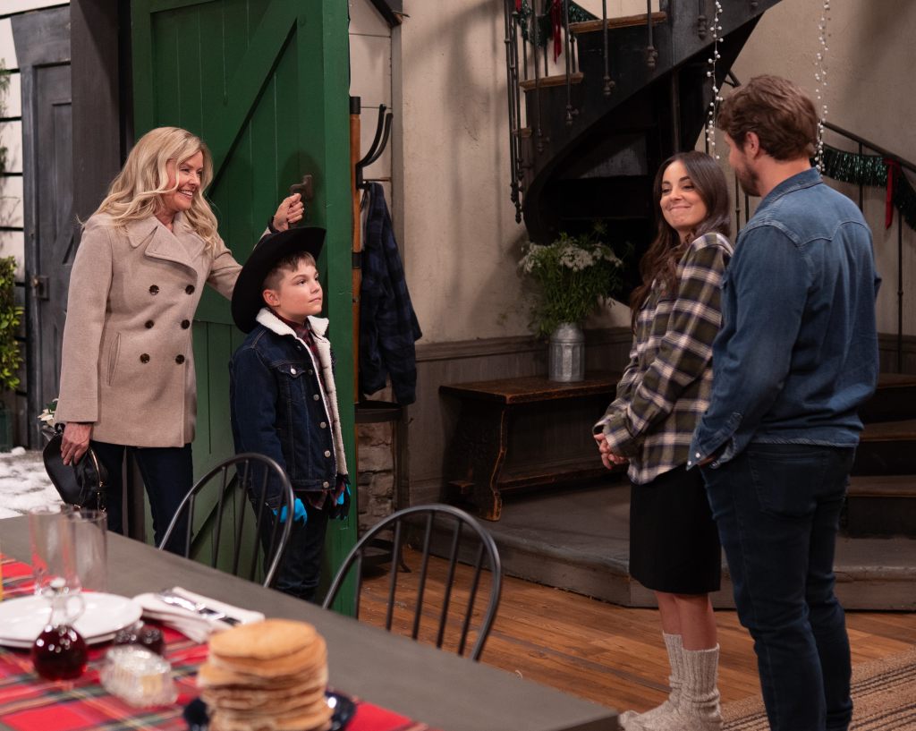 felicia and james interrupting molly and cody on general hospital