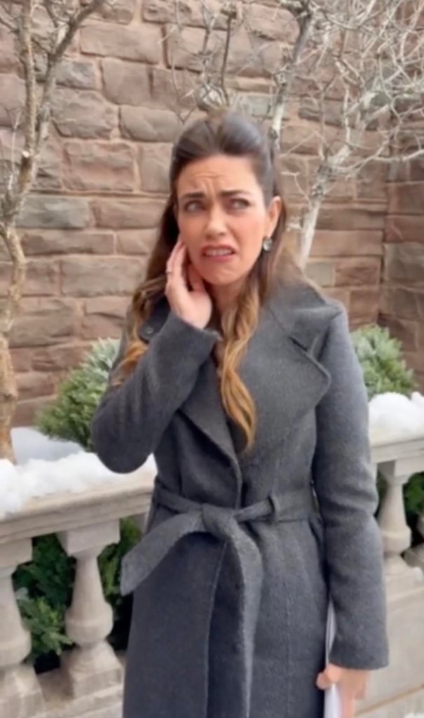 amelia heinle
