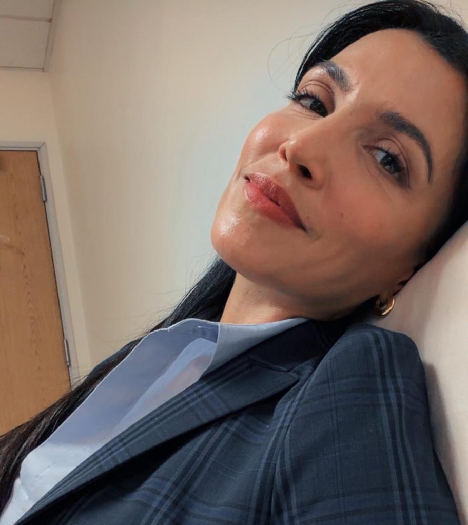 nazneen contractor