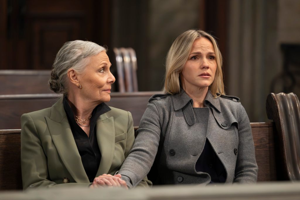 Jane Elliot and Alexa Havins as Tracy and Lulu on General Hospital's Luke tribute episode