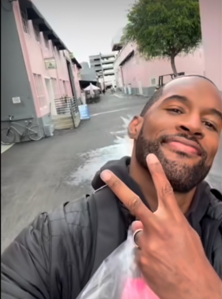 BB Lawrence Saint Victor studio