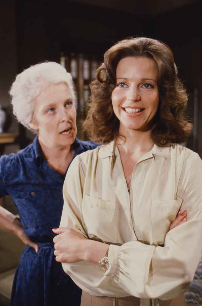 Julianna McCarthy as Liz Foster and Brenda Dickson as Jill Foster Abbott on THE YOUNG AND THE RESTLESS