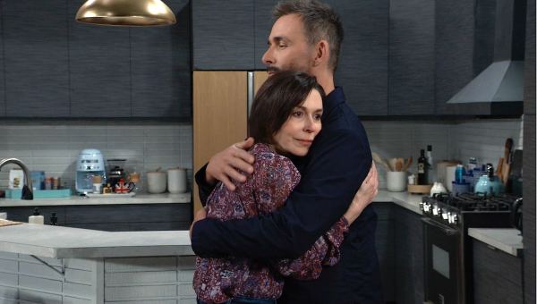 Finola Hughes and James Patrick Stuart as Anna and Valentin on General Hospital