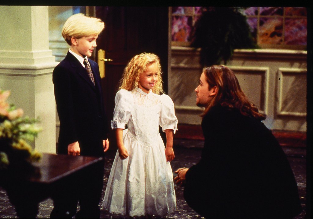 Tyler Noyes, Hayden Panettiere and Roger Howarth on One Life to Live as CJ, Sarah and Todd