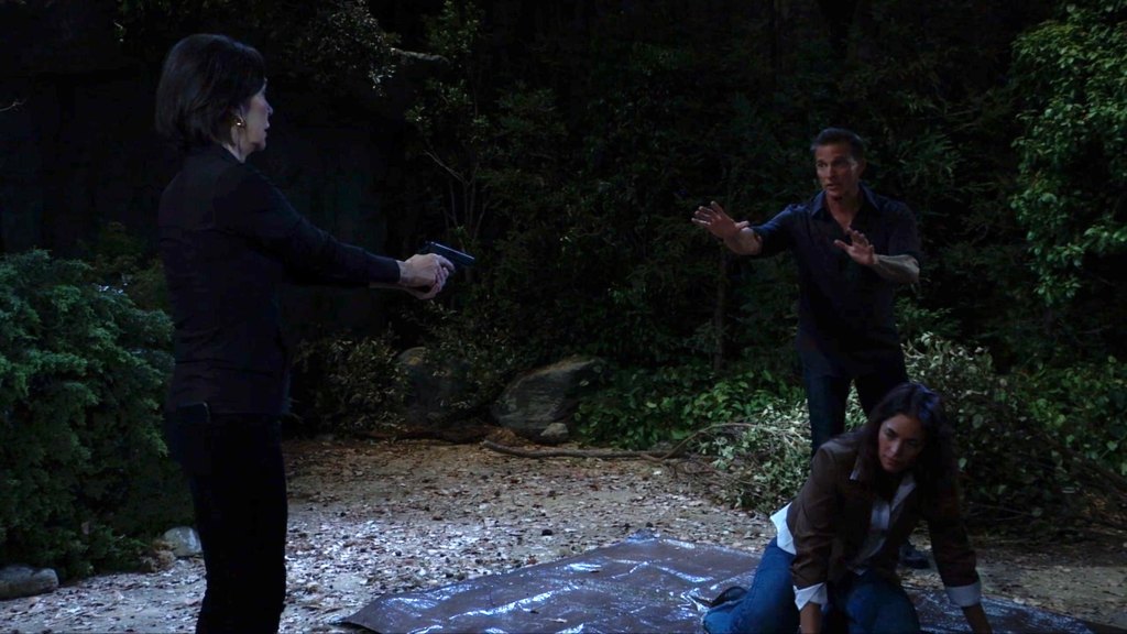 GH Finola Hughes Steve Burton Kelly Thiebaud