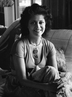 Ellen Holly