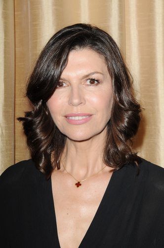 Finola hughes